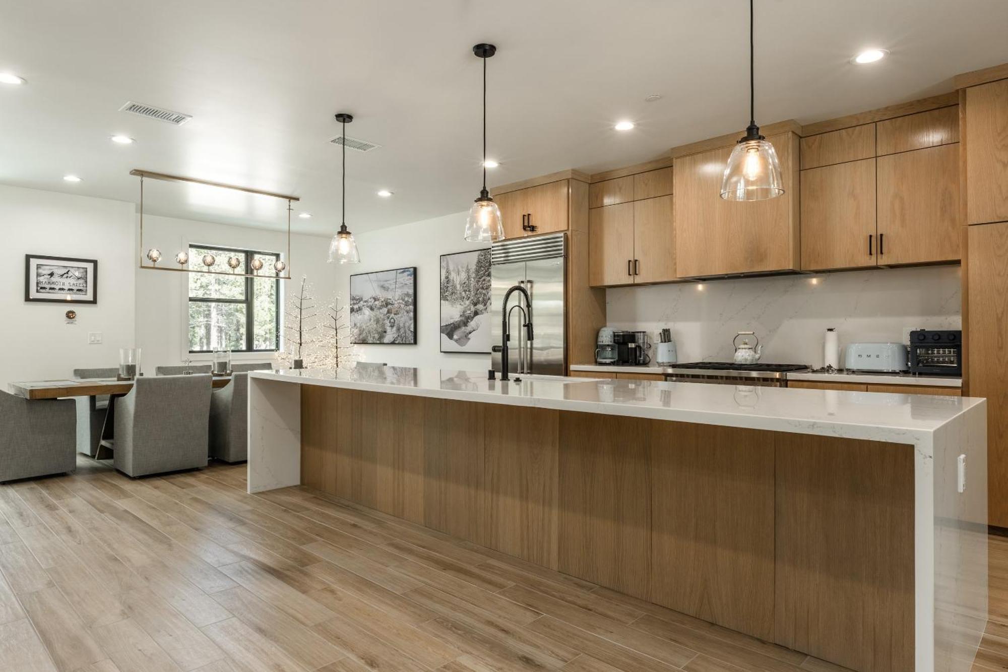 Holiday home New Luxury 4br /3ba Obsidian Reserve #110 – Hot Tub, 2-car Garage, Pool Table, Mount Views! Mammoth Lakes